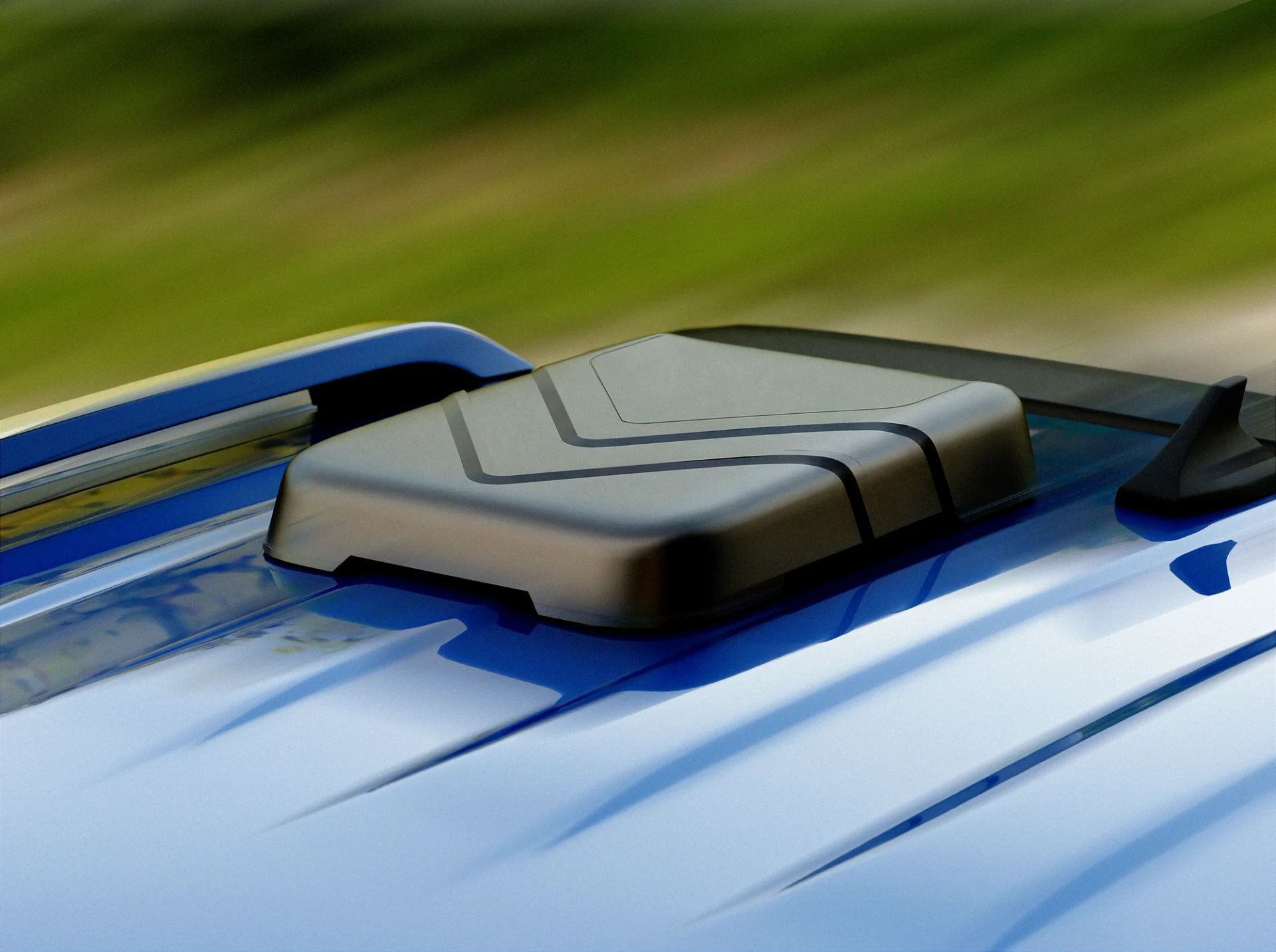 Detalhe das linhas e superfícies do suporte externo Voltenna Aero